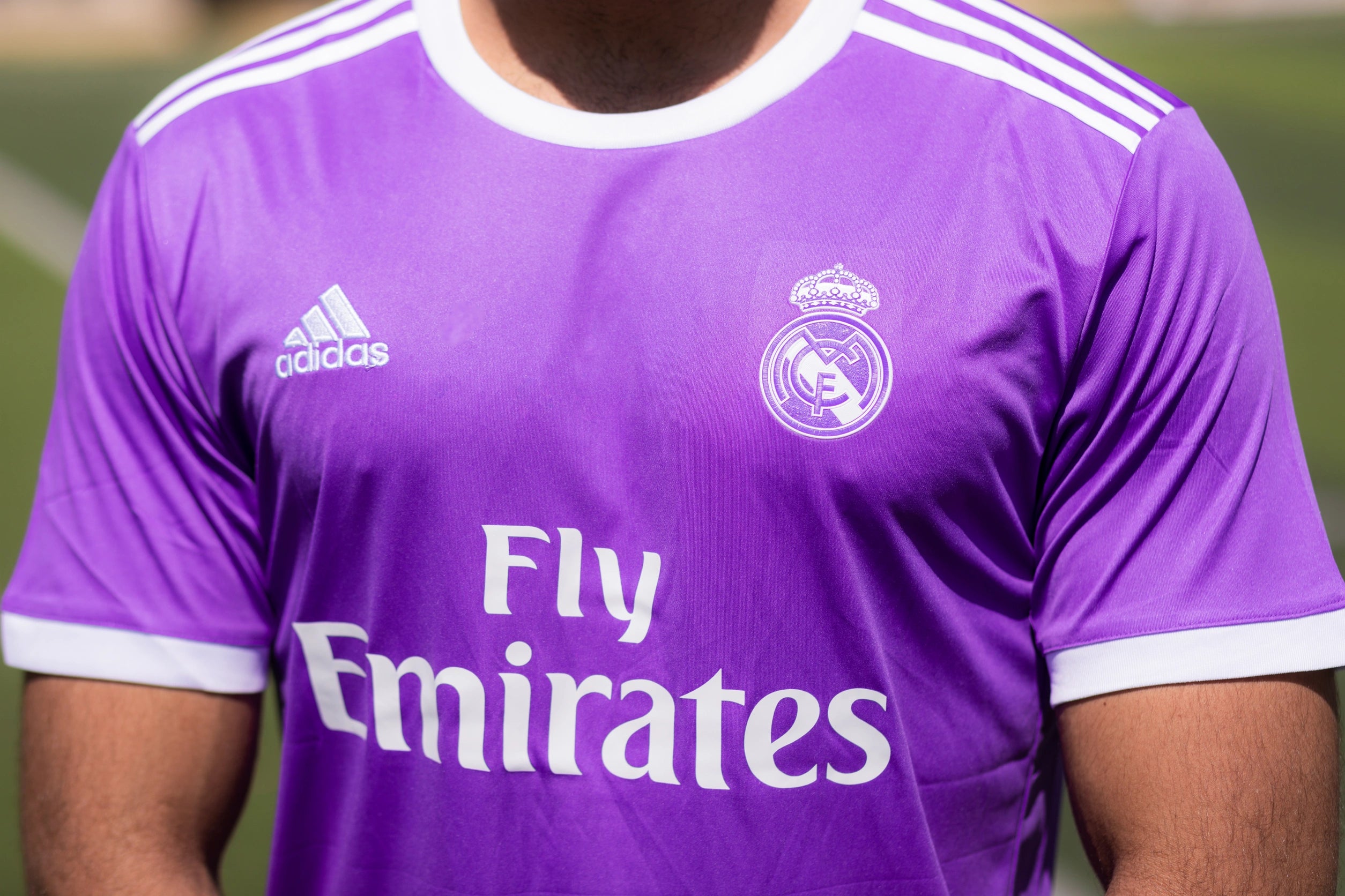 قميص ريال مدريد 2017 الثالث نسخة اللاعبين الرسمية