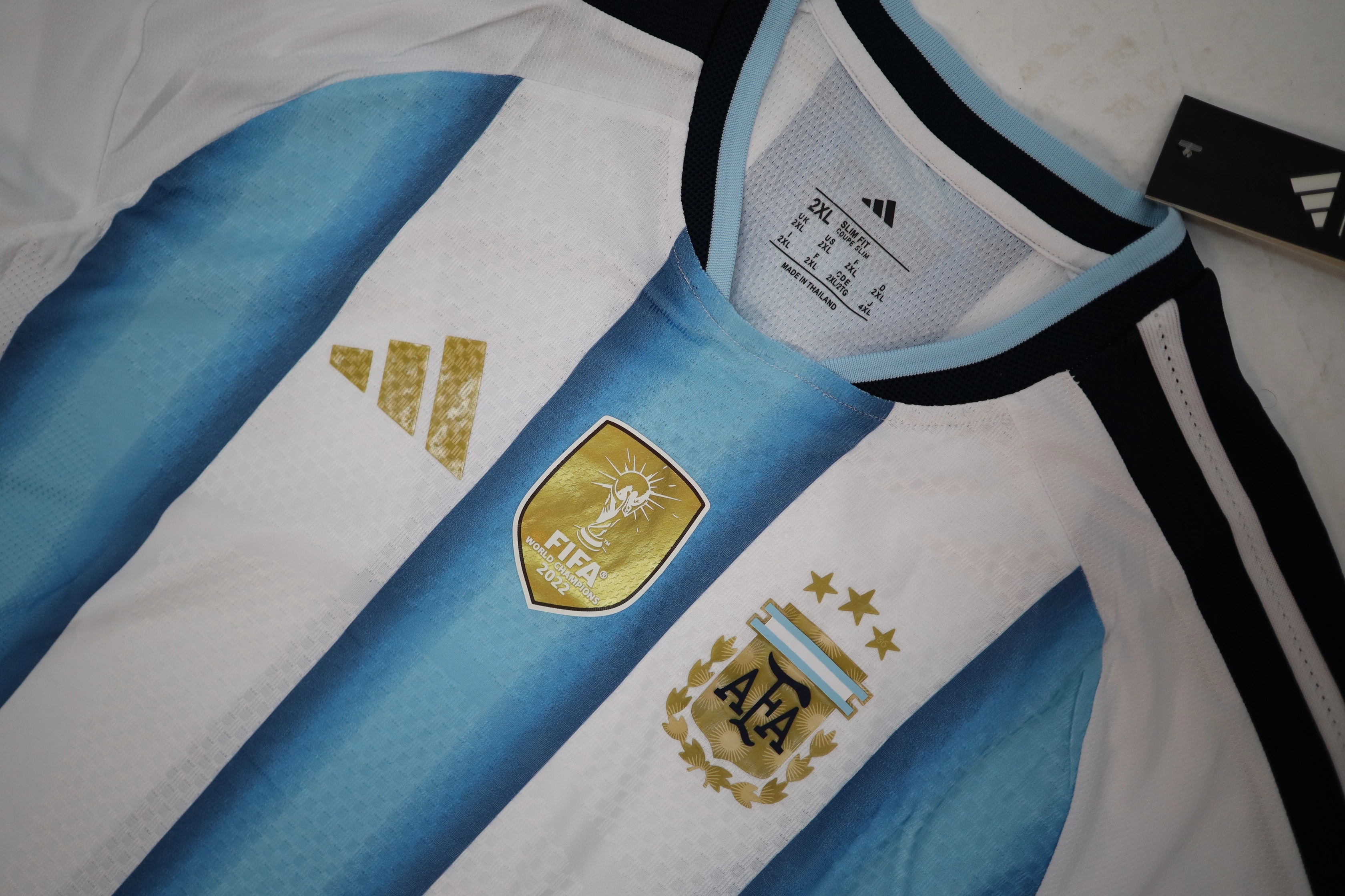 قميص منتخب الأرجنتين الأساسي 2026 الرسمي نسخة اللاعبين