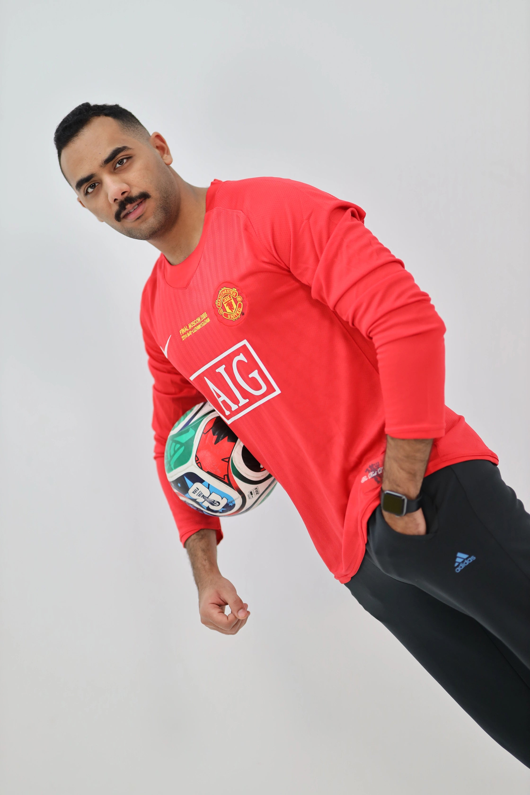 قميص مانشستر يونايتد نهائي 2008 نسخة اللاعبين الرسمية