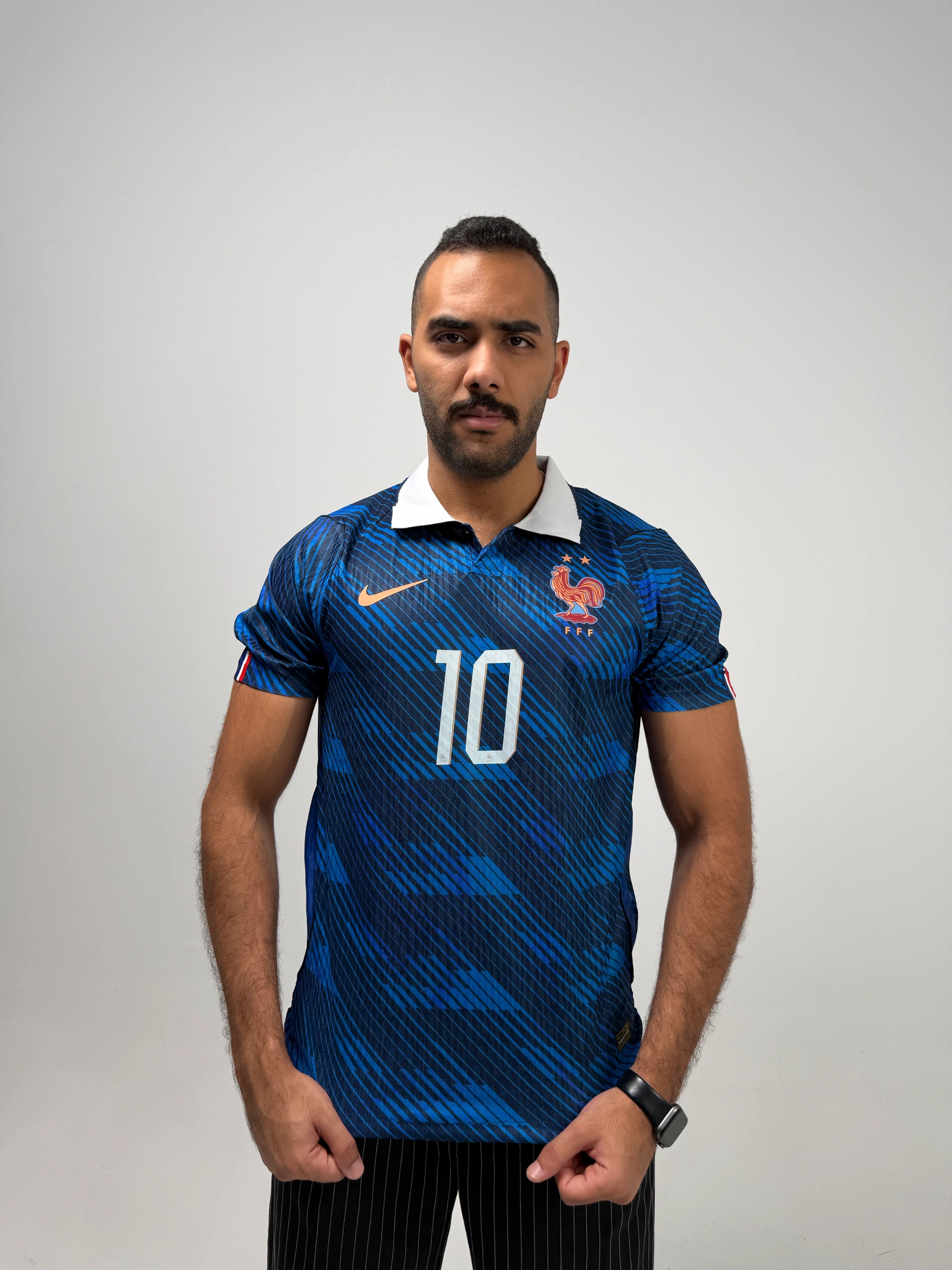 قميص منتخب فرنسا 2026 الرسمي نسخة اللاعبين طباعة كيليان مبابي الأصلية