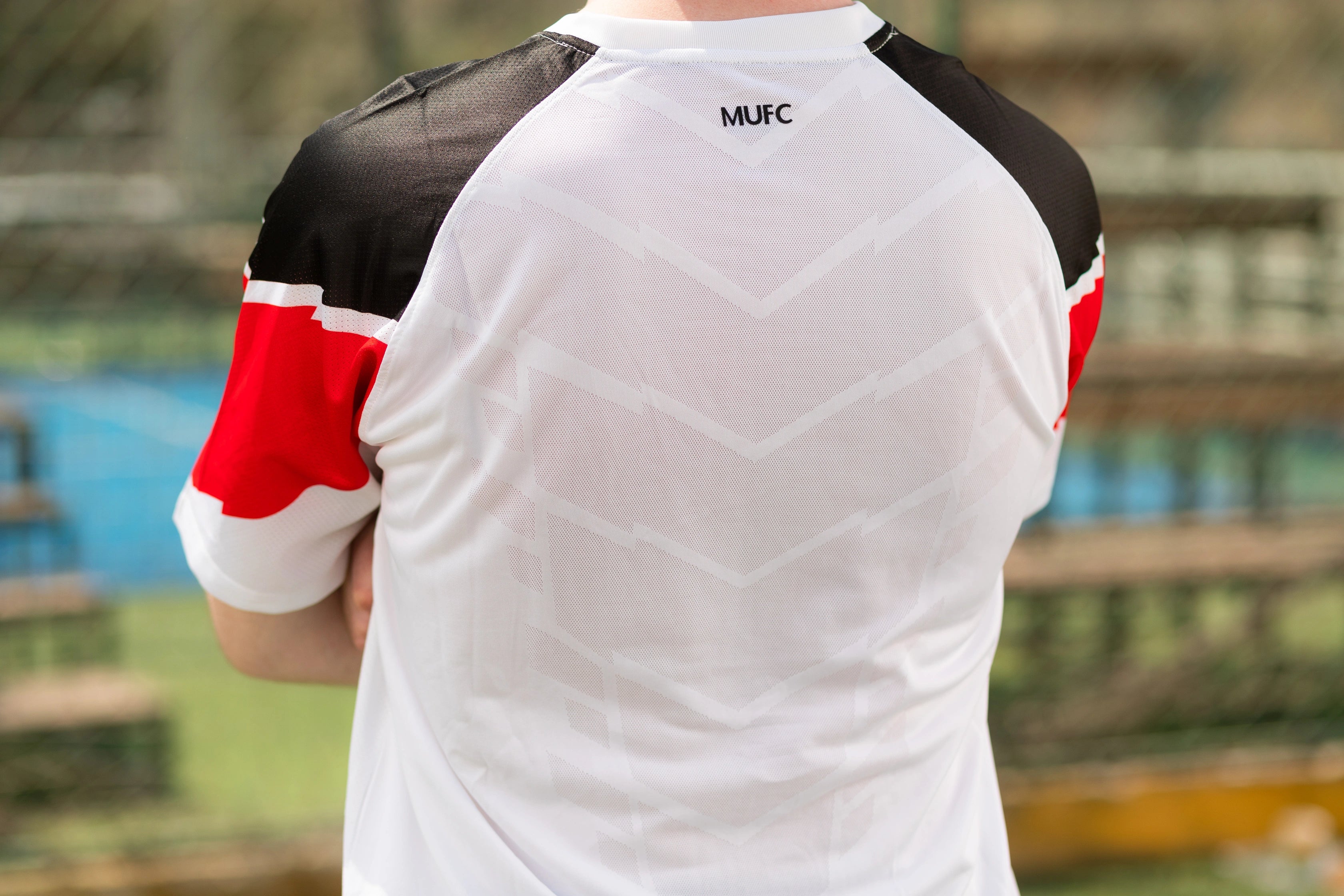 قميص مانشستر يونايتد نهائي 2011 الرسمي نسخة اللاعبين